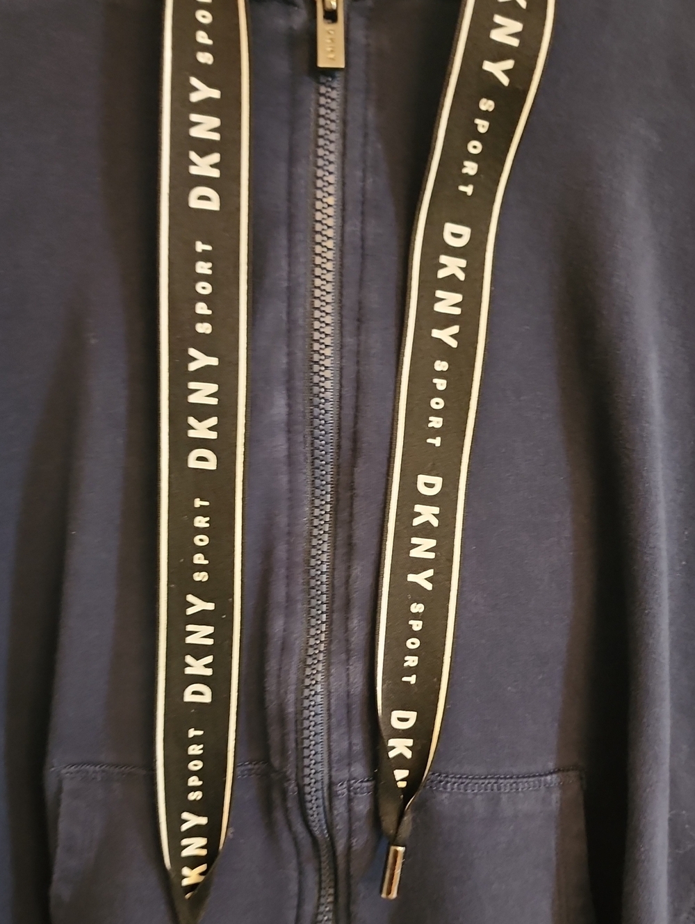 DKNY Seattle Seahawks Navy Full-Zip Crop Hoodie with Branded Drawstrings - Picture 3 of 16